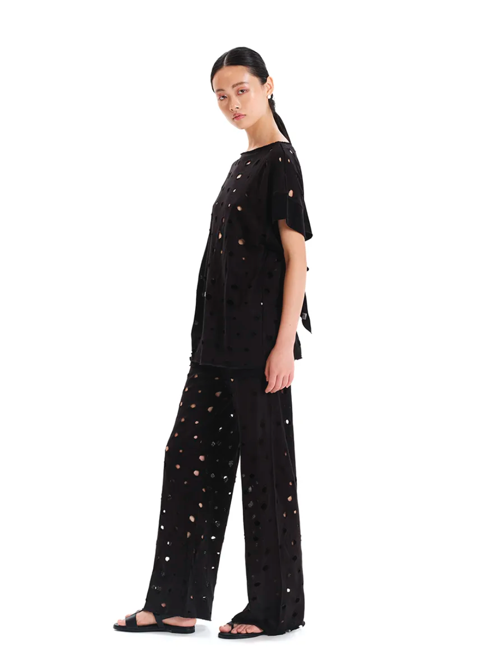 Short-Sleeve Long Perforated  Blouse – Traces Of Time