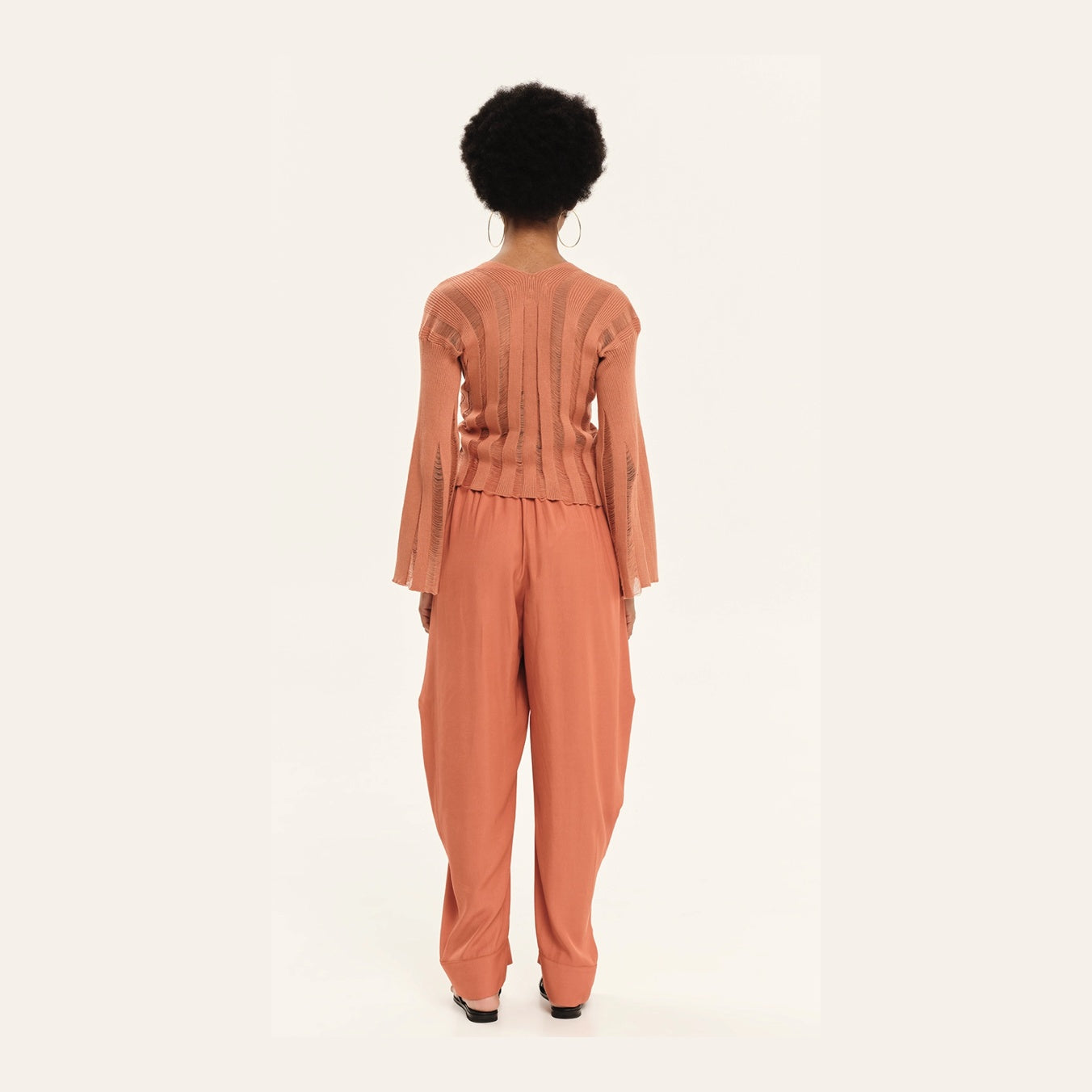 Knit cardigan with bell sleeves and “X” shaped front ties – Magic Sunsets